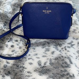 Kate spade New York crossover purse. Great condition, only used a handful!